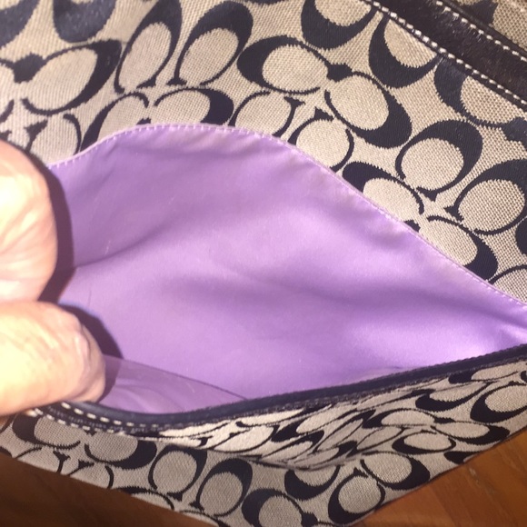 Coach Bag with Purple Lining. Authentic - Picture 3 of 5